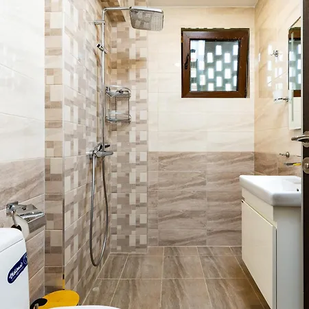 Апартамент Comfortable Family-friendly 2bd With Terrace By Flat Manаger *