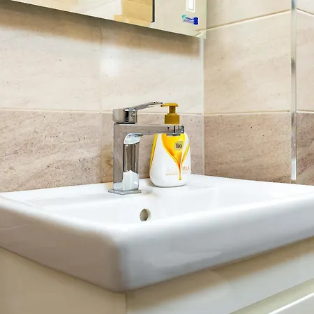 Comfortable Family-friendly 2bd With Terrace By Flat Manаger Апартамент Пловдив