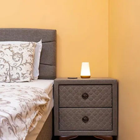 Comfortable Family-friendly 2bd With Terrace By Flat Manаger *