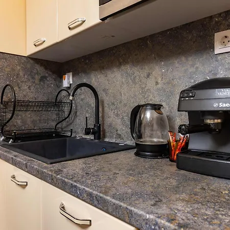 Comfortable Family-friendly 2bd With Terrace By Flat Manаger Апартамент *