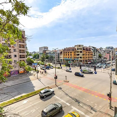 Comfortable Family-friendly 2bd With Terrace By Flat Manаger Пловдив